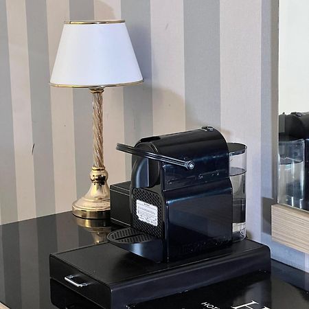 Hotel Lebron Párizs Kültér fotó